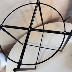 IKEA GLADOM ブラックサイドテーブルの画像