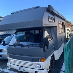トヨタハイエースキャンピングカー車検あり⭐︎ソーラーパネル着きの画像