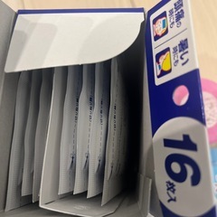赤ちゃん用品まとめ売り　扉ストッパー　爪切り　綿棒　　等の画像
