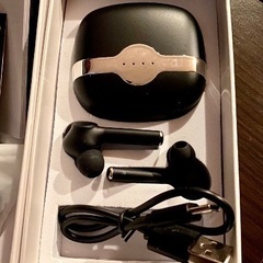 イヤホンBluetooth TWS Earphones 黒