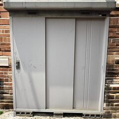 【決まりました】【直接引き渡しできる方限定】イナバ 物置 鍵なし