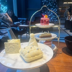 アフタヌーンティー、ランチ、女子友達　30代