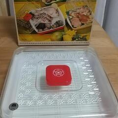 昭和レトロ   食品保存容器 透明・赤