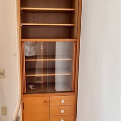【引き取り限定】美品 食器棚 本棚　1人暮らし 単身キッチンラック キャビネット 引き出し　大容量収納の画像