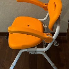 シャワーチェア［ユクリア］介護用お風呂椅子の画像