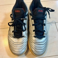 フットサルシューズ22.5㎝の画像