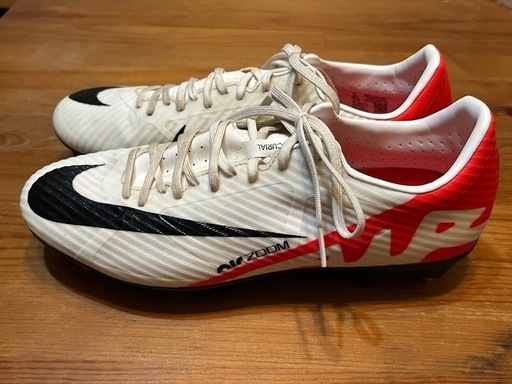 NIKE サッカースパイク
