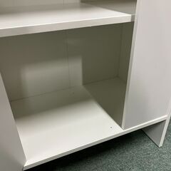 IKEA イケア BAGGEBO バッゲボー 木製 2段 収納棚 キャビネット 扉付 ホワイト 幅50cm×奥行30cm×高さ80cmの画像