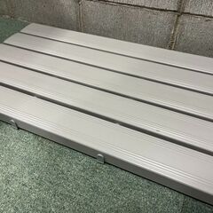 すのこ 脱衣所 風呂用品 バス プラスチック製 幅90cm×奥行50cm×高さ5cm の画像