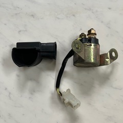 スズキ グラストラッカー 純正 スターターリレーの画像