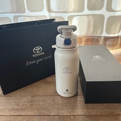 【レア品】TOYOTA 水筒 ストロー付き ウォーターボトル 新...