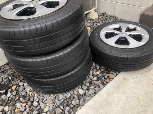 純正タイヤ185/65/R15