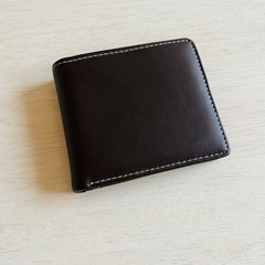 二つ折り財布