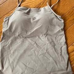 未使用品✨UNIQLO ブラ付きキャミ