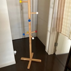 木製ポールハンガー