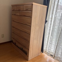 決まりました！オシャレな古都の柄の入った桐箪笥の画像