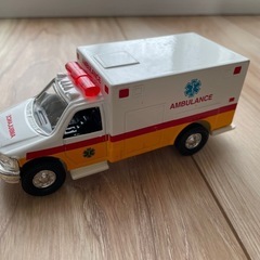 はたらく車、ディズニー、ドラえもん目覚まし時計の画像