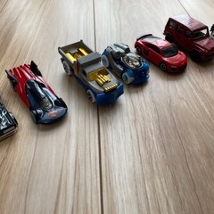 はたらく車、ディズニー、ドラえもん目覚まし時計の画像