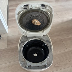 東芝炊飯器5.５号炊きの画像