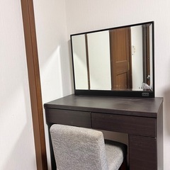 ニトリ　ドレッサー　椅子付き