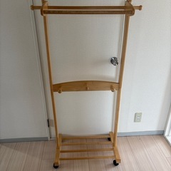 木製　ハンガーラック