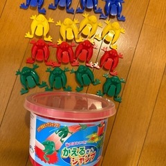 指ではじいて！かえるさんジャンプじゃんぷ　おもちゃ