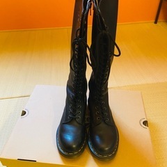🌹新品未使用　Dr. Martens ロングブーツ レア　1B60 ブラック UK5🌹の画像