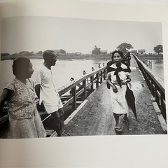 写真集　人間を生きる　
臼井薫　の画像