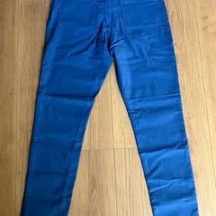 【新品タグ付き】ストレッチスキニーパンツ ブルー Sサイズ相当 レディース ポケット5個の画像