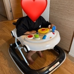 譲ります。たくさん遊べる歩行器