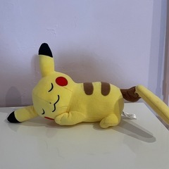 5/26削除予定　ピカチュウ　ぬいぐるみ　2つセットの画像