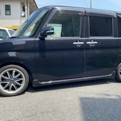 タントカスタム　スマートキー　ナビ　地デジ付き　車検あり