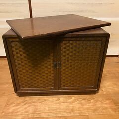 レトロ 木製テレビ台の画像