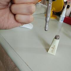 ジェルネイル2色とLED乾燥機の3点セット全部で300円です(⌯'ᵕ'⌯)´-の画像