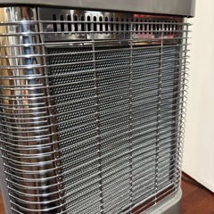 ハロゲン電気ストーブの画像