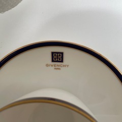 ジバンシー　カップ＆ソーサー　セットの画像