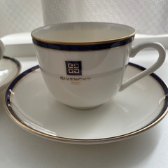 ジバンシー　カップ＆ソーサー　セットの画像
