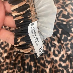 zara ヒョウ柄スカートの画像