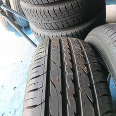 中古タイヤの画像