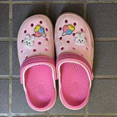  子供用シューズの画像