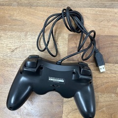 ELECOM ゲームコントローラー レッドの画像