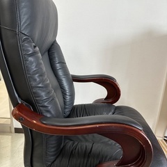 【東京都 引取り限定】 本革張り ハイバックチェア レザー イス 椅子の画像