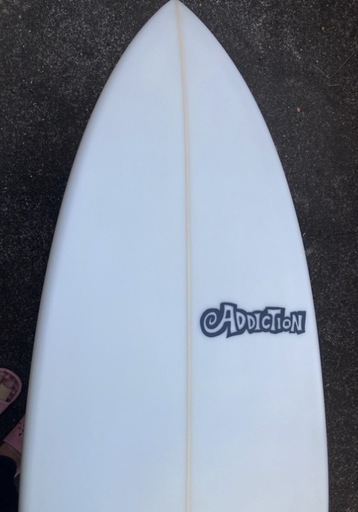 ★タイムセール★ほぼ新品★Addiction ショートボード ホワイト ほぼ新品☆Addiction ショートボード ホワイト - メルカリ