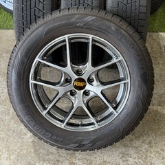 225/60R17 スタッドレスタイヤ　ヨコハマ　RMP マルカ...