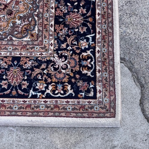 トルコ絨毯（240×340cm）
