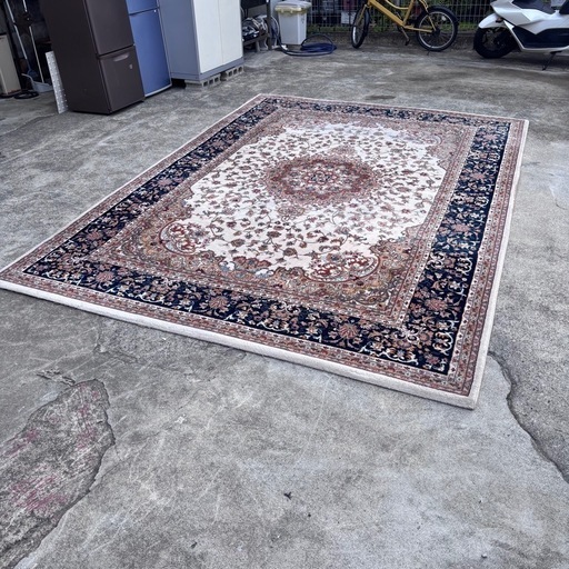 トルコ絨毯（240×340cm）