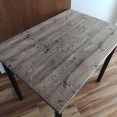 ダイニングテーブル