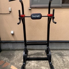 チンニング　ぶら下り健康器具