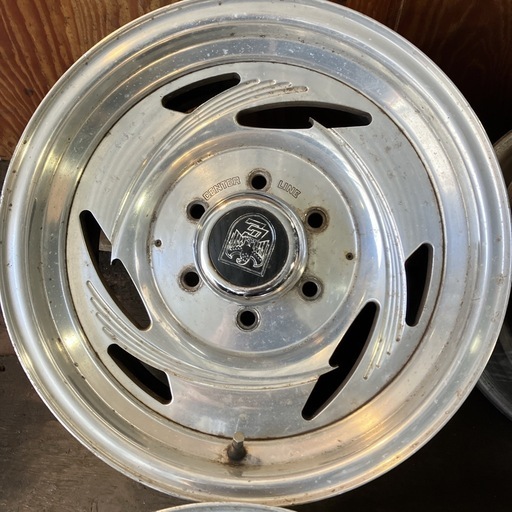 アルミホイール16インチ 8J 4本／139.7PCD6H +10,-15／CENTER LINE A4879