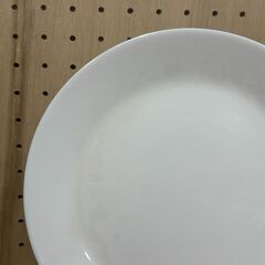 白皿 大きめ16枚(直径25cm) 　小さめ13枚（直径19cm）の画像